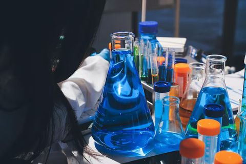 Industrial Chemical Raw Materials Guide: Learn About Essential Chemical Materials
